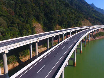 Repairing Bridge Cracks With Crack Injection Adhesive